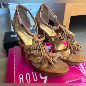 H&M Tassel Chestnut Brown Heels Size 7